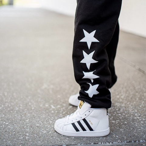 STAR SWEATPANTS